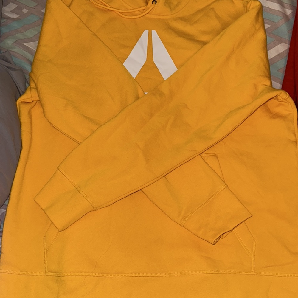 Yellow Reebok pullover sweater - Picture 4 of 6